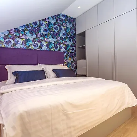 Diva With 7 Bedrooms, Heated Pool, Sauna And Fun Zone, Sea Views *